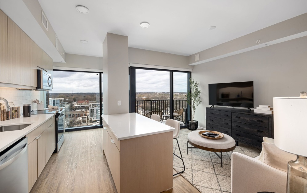 U02 - 1 bedroom floorplan layout with 1 bathroom and 618 square feet (Floor-to-Ceiling Windows)