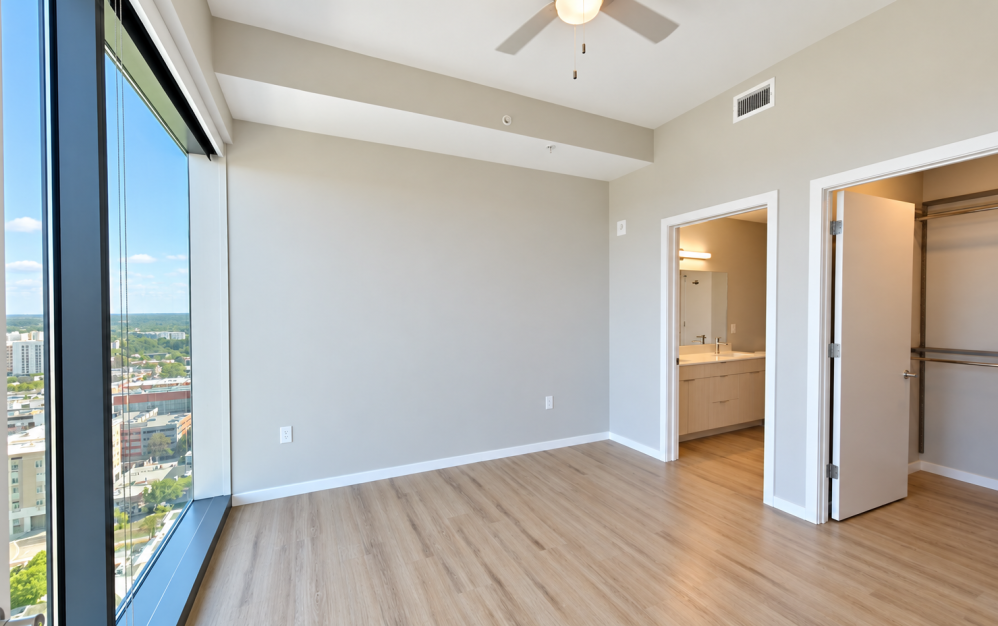B05 - 2 bedroom floorplan layout with 2 bathrooms and 1034 square feet (Serene Primary Bedroom Retreat)